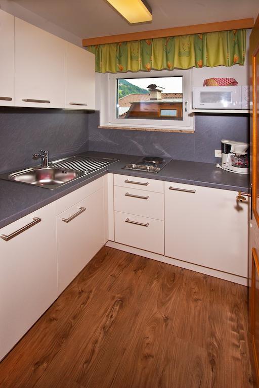 Ferienwohnungen Appartements Patscheider Finkenberg Rum bild